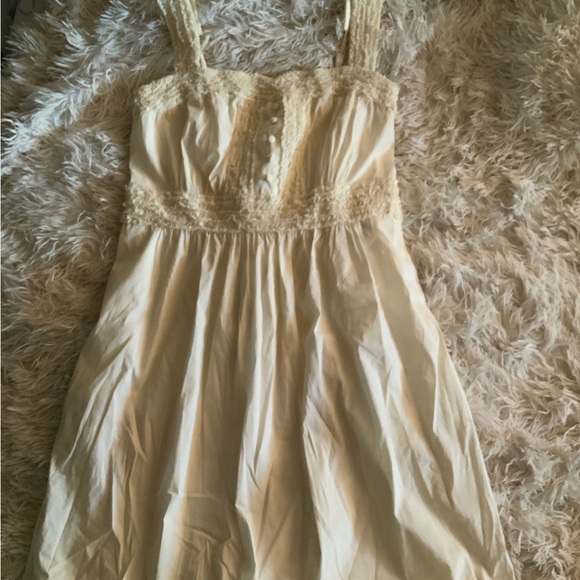 LAST CHANCE BCBGMaxAzria Ivory dress with pockets sz XS - Picture 3 of 5